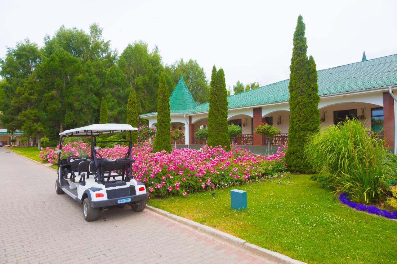 Resort Center Raduga Dolinka Buitenkant foto