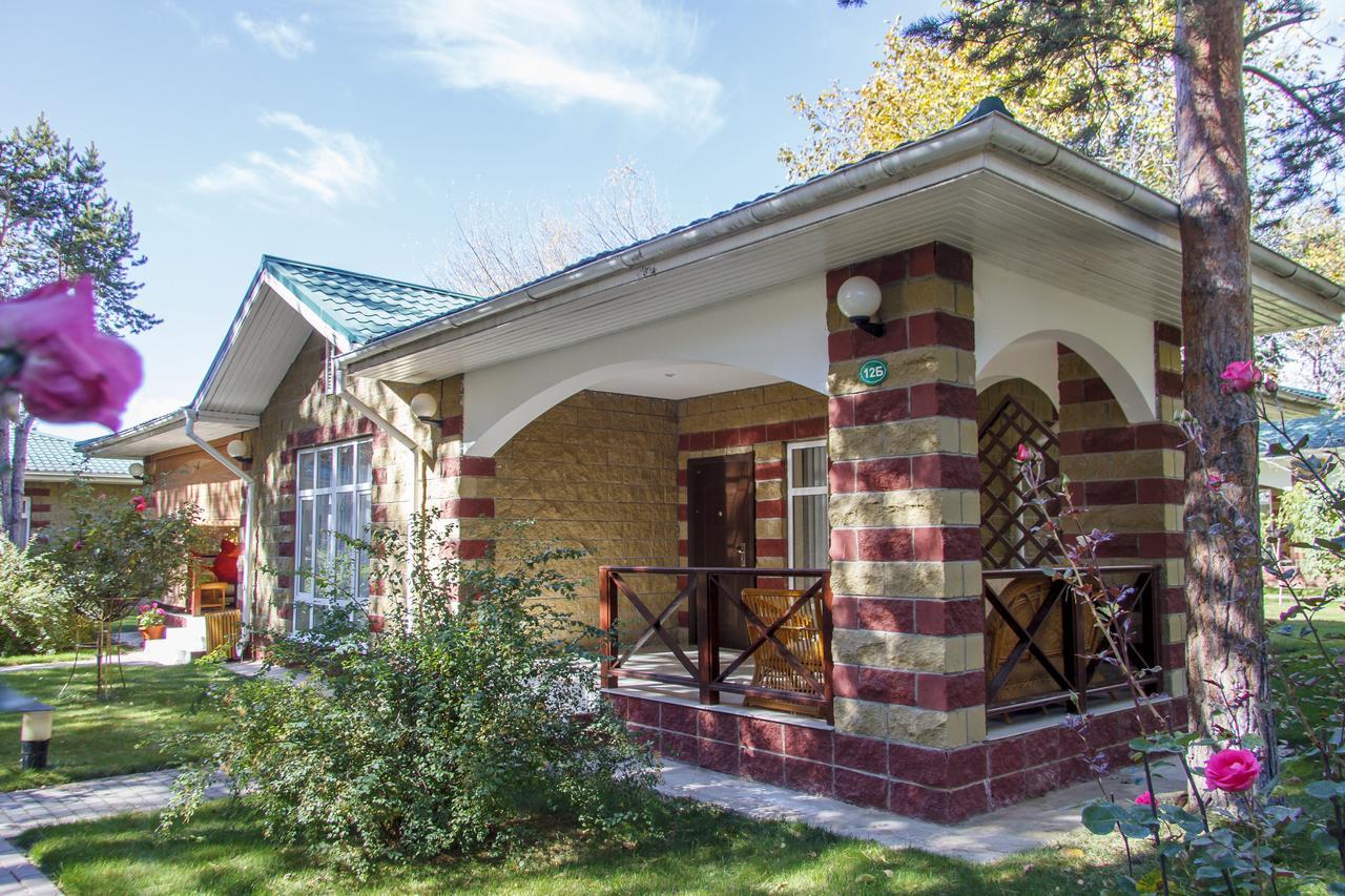 Resort Center Raduga Dolinka Buitenkant foto