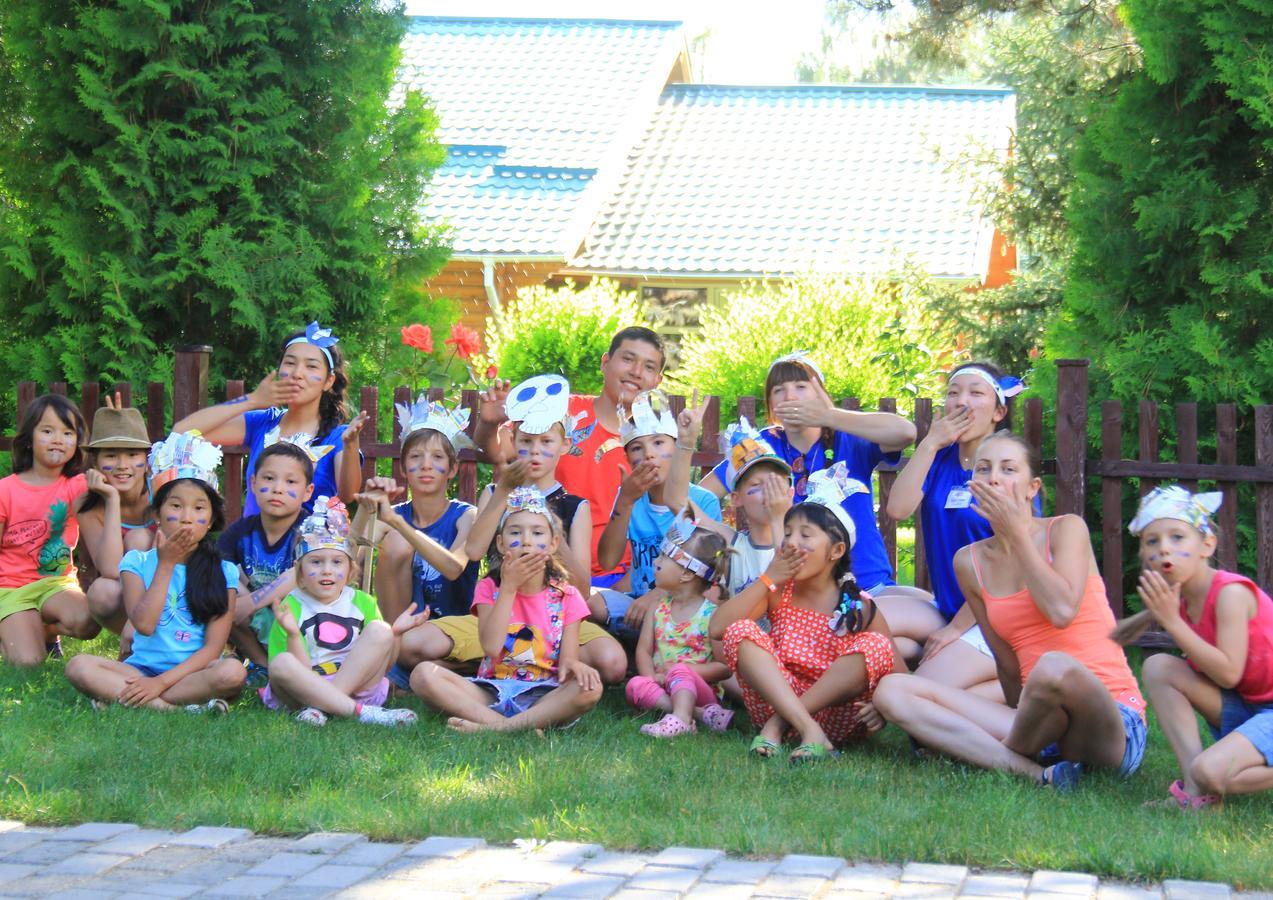 Resort Center Raduga Dolinka Buitenkant foto