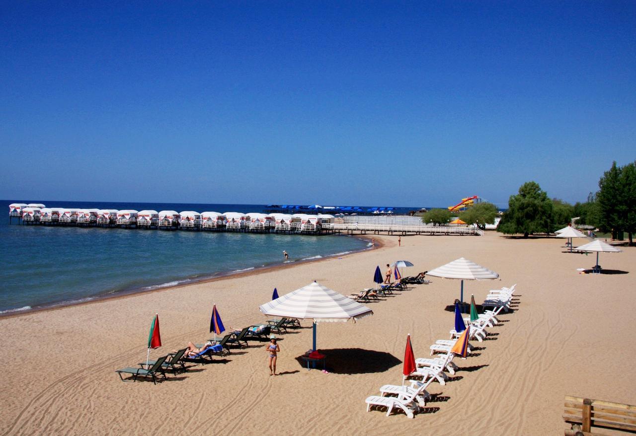 Resort Center Raduga Dolinka Buitenkant foto